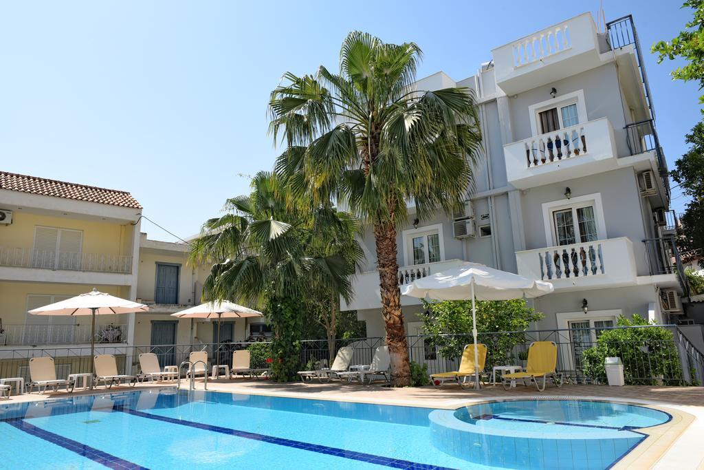 Skalidis Apartments Толон Екстериор снимка